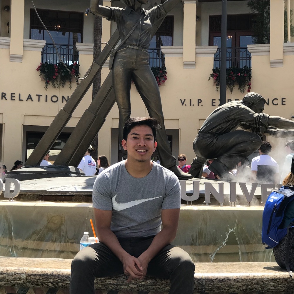 Meet your Posher, Hugo